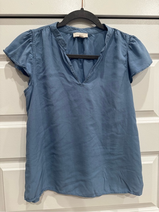 LOFT Tops - LOFT Dusty Blue V-Neck Short Sleeve Blouse